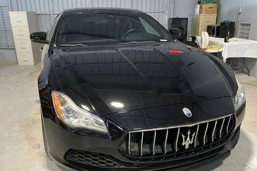 Black 2017 Maserati Quattroporte S