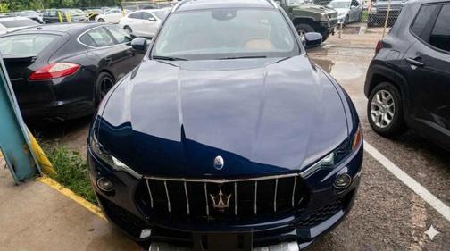 Blue 2018 Maserati Levante GranLusso