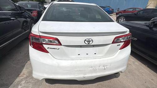 2014 Toyota Camry SE