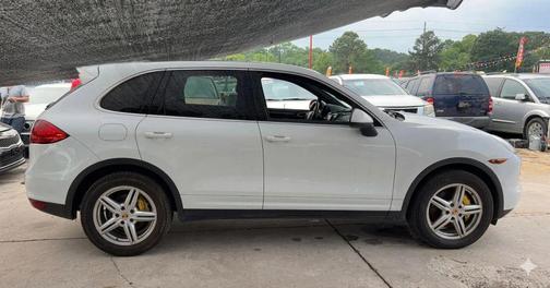 White 2014 Porsche Cayenne Platinum Edition