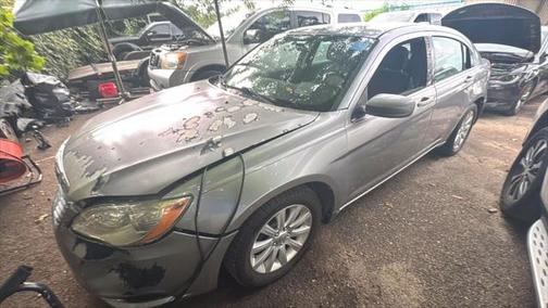 2013 Chrysler 200 Touring