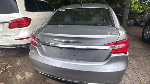 2013 Chrysler 200 Touring