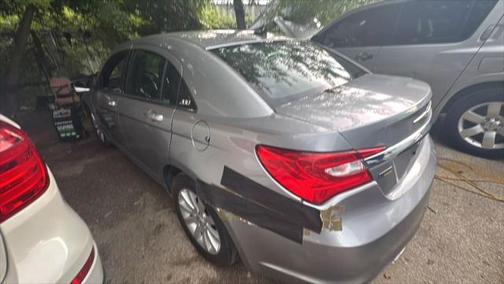 2013 Chrysler 200 Touring