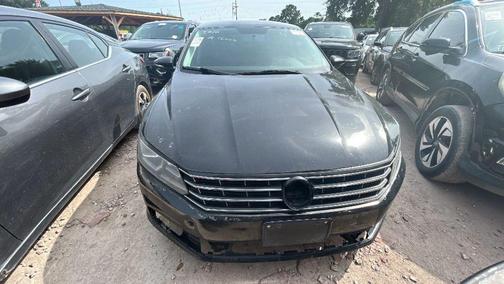 Black Uni 2016 Volkswagen Passat 1.8T S