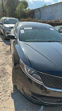 2015 Lincoln MKS Base