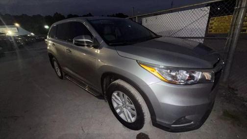 2015 Toyota Highlander LE