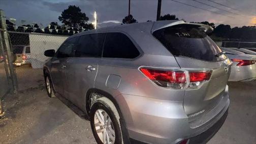 2015 Toyota Highlander LE