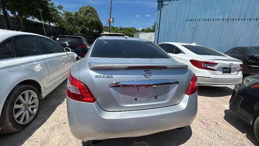 Radiant Silver Metallic 2009 Nissan Maxima 3.5 S