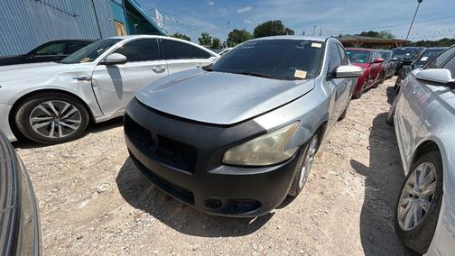 Radiant Silver Metallic 2009 Nissan Maxima 3.5 S