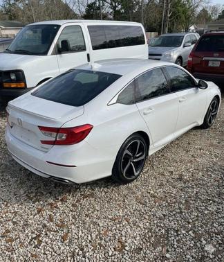 Platinum White Pearl 2019 Honda Accord LX