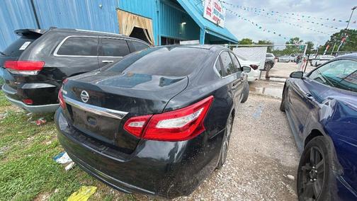 Super Black 2016 Nissan Altima 2.5 S