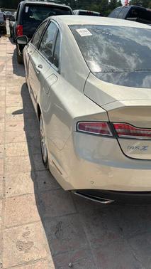 2016 Lincoln MKZ Base
