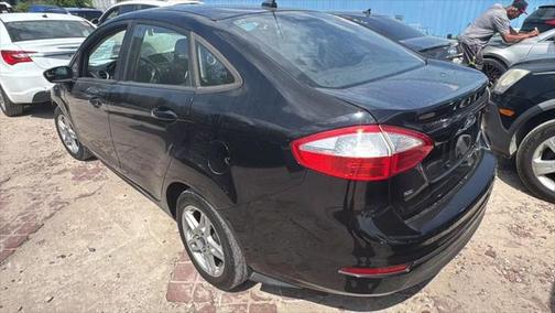 2016 Ford Fiesta SE