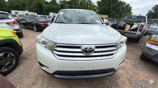 Blizzard Pearl 2013 Toyota Highlander SE