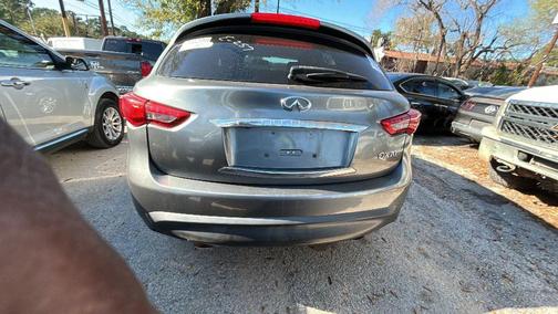 2017 INFINITI QX70 Base