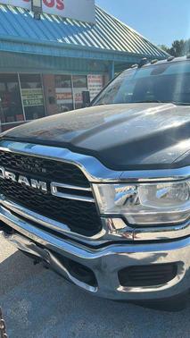 2022 RAM 3500 Tradesman Crew Cab 4x4 8' Box