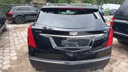 2017 Cadillac XT5 Base