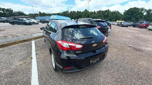 Black 2018 Chevrolet Cruze LT