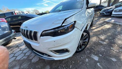 2019 Jeep Cherokee Overland