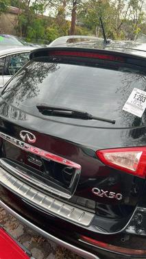 2016 INFINITI QX50 Base