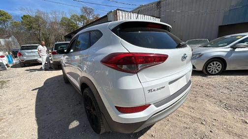 2017 Hyundai TUCSON Night