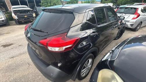 2020 Nissan Kicks S