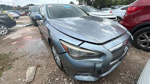 2015 INFINITI Q50 Premium