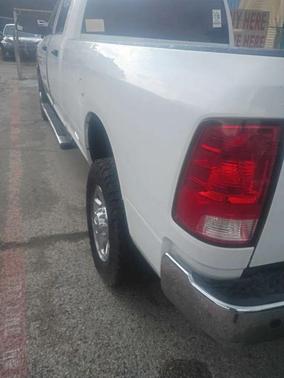2017 RAM 2500 Tradesman Crew Cab 4x4 8' Box