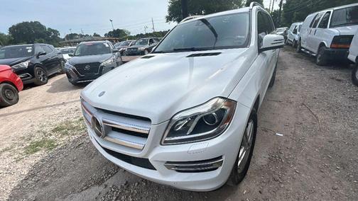 White 2015 Mercedes-Benz GL-Class 4MATIC