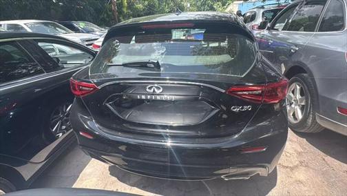 2018 INFINITI QX30 Luxury