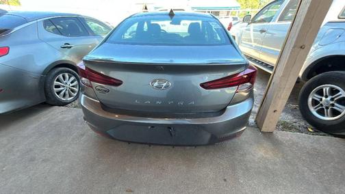 2019 Hyundai ELANTRA SEL