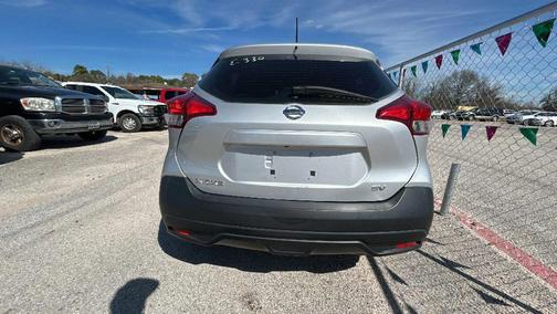 2018 Nissan Kicks SV