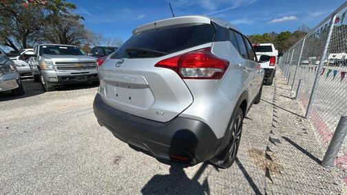 2018 Nissan Kicks SV