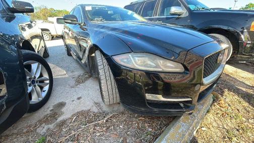 2017 Jaguar XJ XJ R-Sport