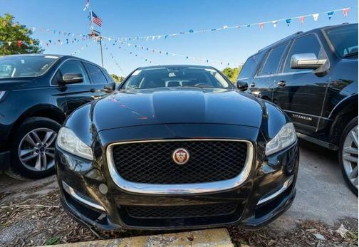 Black 2017 Jaguar XJ XJ R-Sport