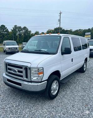Oxford White 2010 Ford E350 Super Duty XL