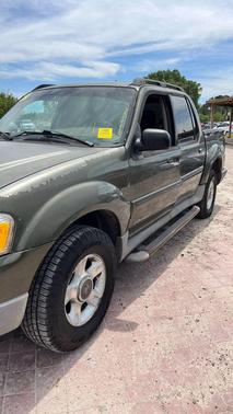 2002 Ford Explorer Sport Trac Base