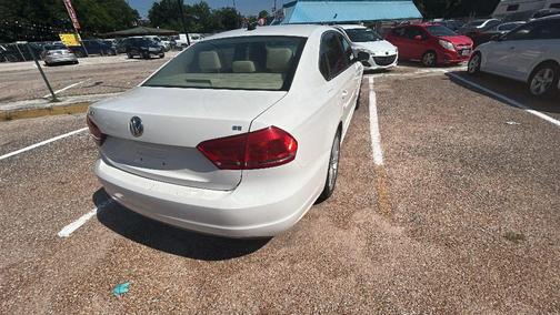 Candy White 2014 Volkswagen Passat 2.5L SE