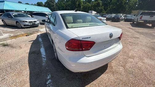 Candy White 2014 Volkswagen Passat 2.5L SE