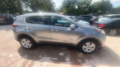 Mineral Silver 2018 Kia Sportage LX