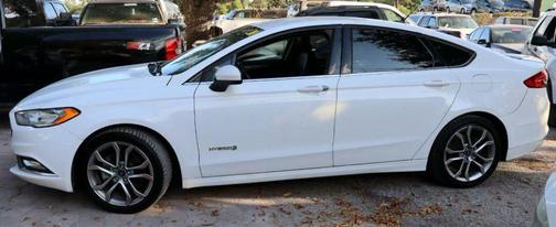 2017 Ford Fusion Hybrid SE