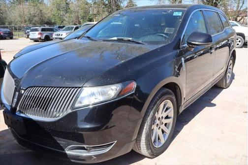 2015 Lincoln MKT Livery