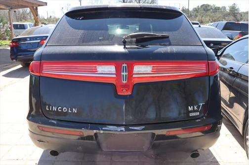 2015 Lincoln MKT Livery