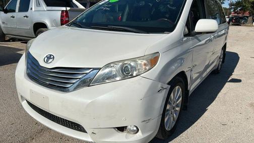 2011 Toyota Sienna XLE