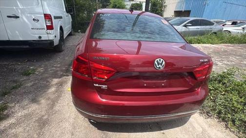 2015 Volkswagen Passat 2.0L TDI DSG SEL Premium