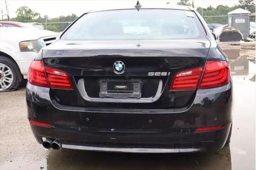 2012 BMW 528 528i Sedan 4D