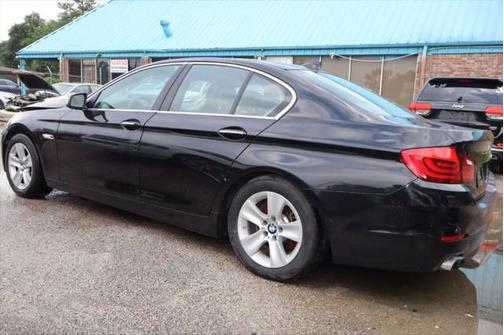 2012 BMW 528 528i Sedan 4D