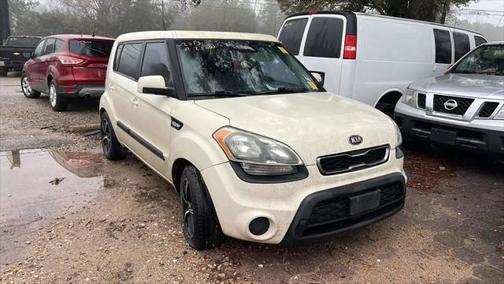2013 Kia Soul Base