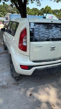 Clear White 2013 Kia Soul Base