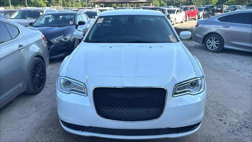 2018 Chrysler 300 Touring